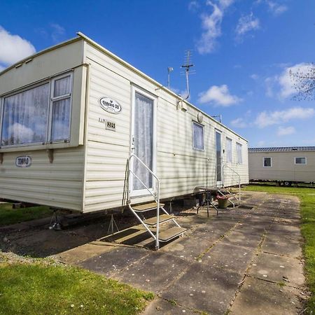 Great 8 Berth Caravan For Hire At Southview Holiday Park In Skegness Ref 33025E Exterior foto